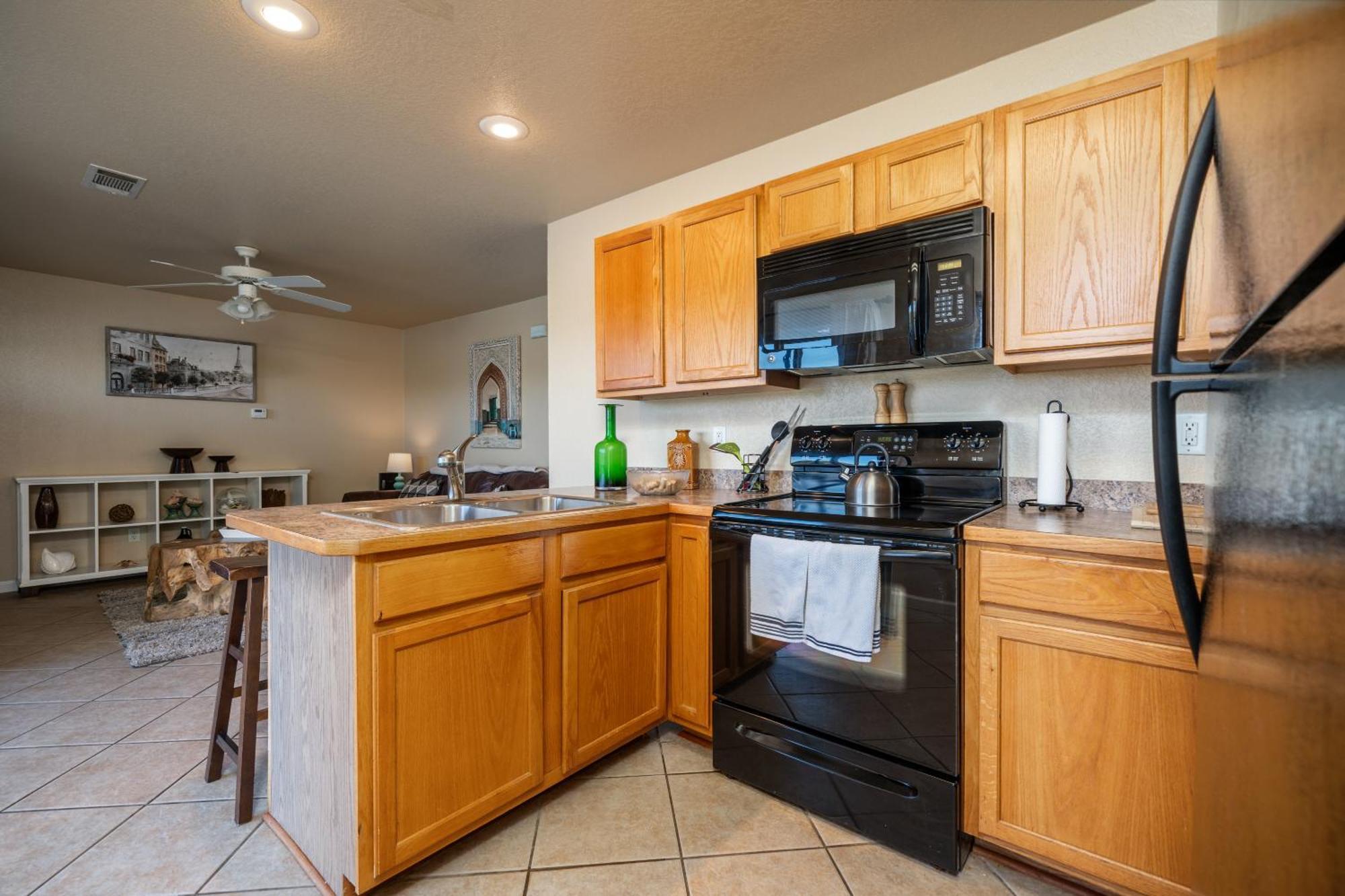 Ember'S View, Spa City Jewel- Lovely Lake Condo Hot Springs Bagian luar foto